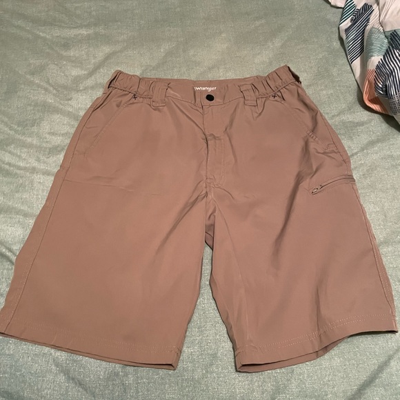 Wrangler Elastic Waist Shorts 